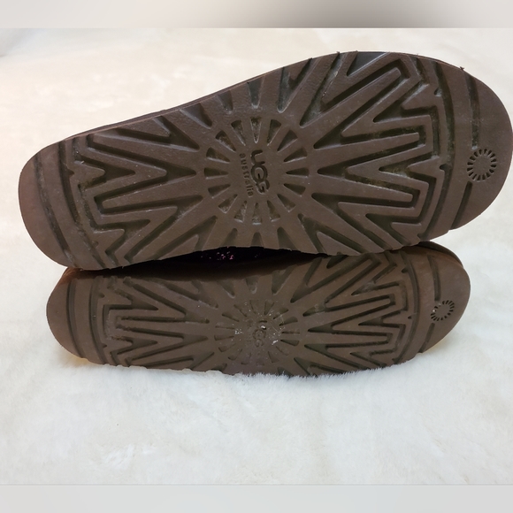 Ugg Classic Short 2-Tone Reversible Sequin Purple Silver Boot Size 7 - Picture 13 of 13